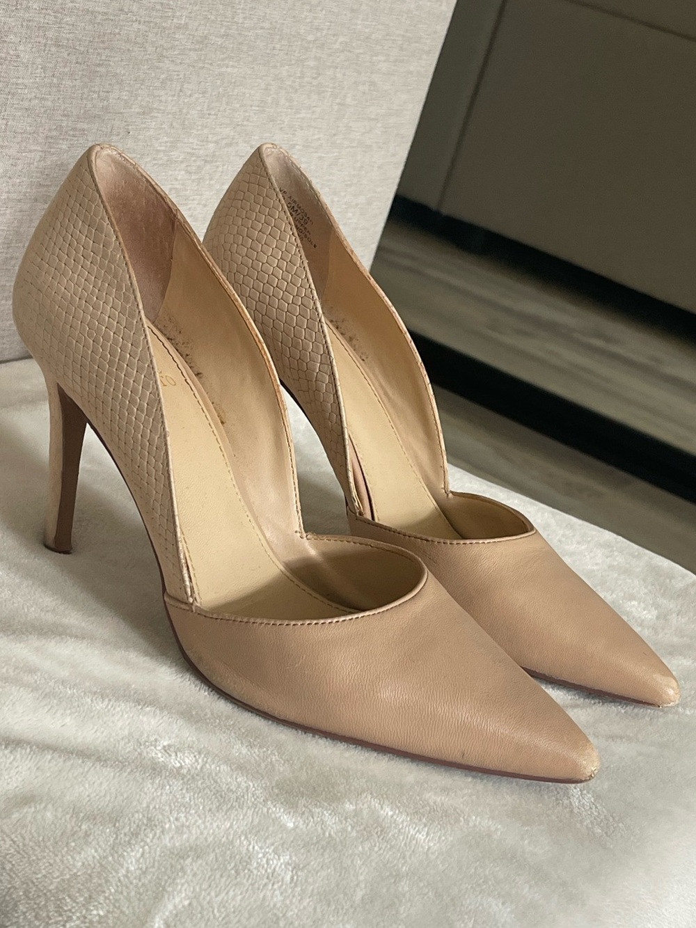 Classic Pointed-Toe Nude Pumps